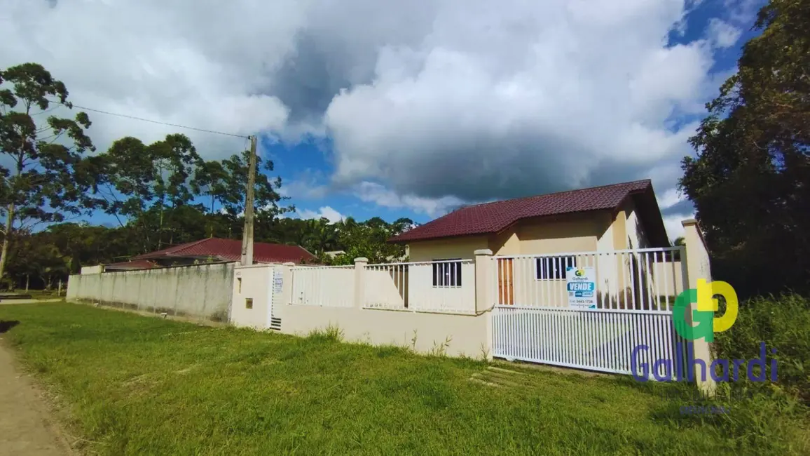 Foto 2 de Casa com 3 quartos à venda, 360m2 em Itapoa - SC