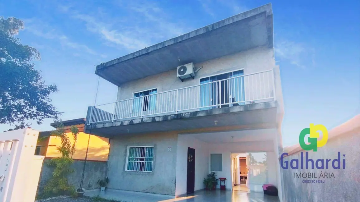 Foto 4 de Sobrado com 3 quartos à venda, 192m2 em Itapoa - SC