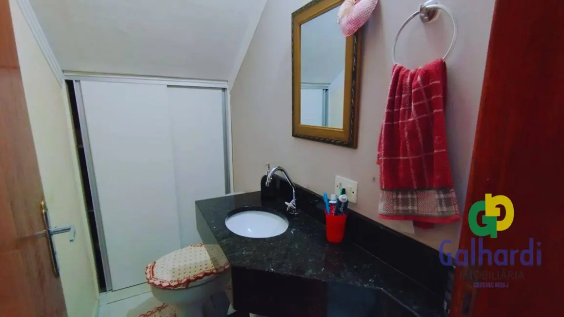 Foto 9 de Sobrado com 3 quartos à venda, 192m2 em Itapoa - SC