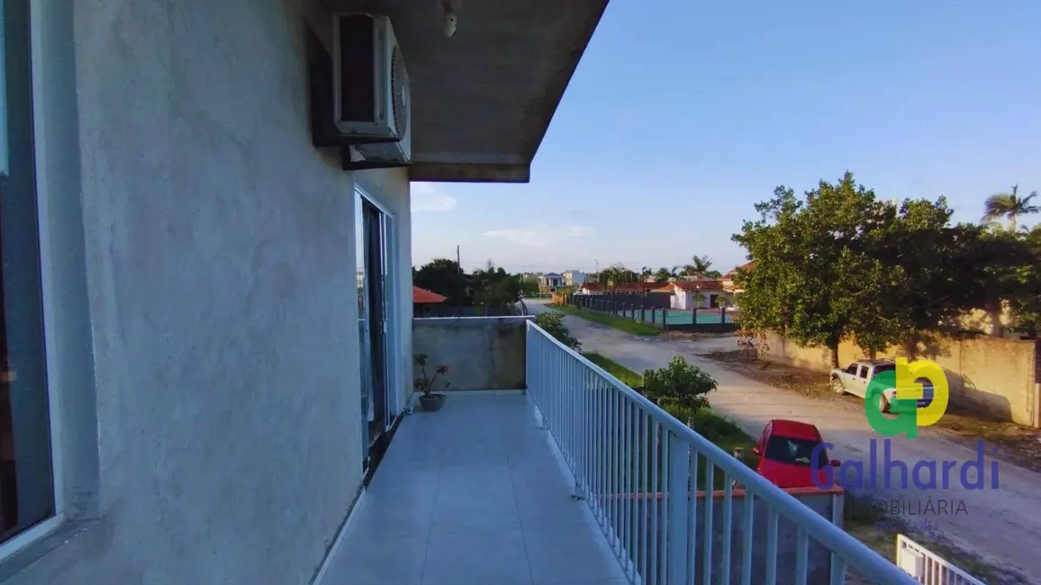 Foto 7 de Sobrado com 3 quartos à venda, 192m2 em Itapoa - SC