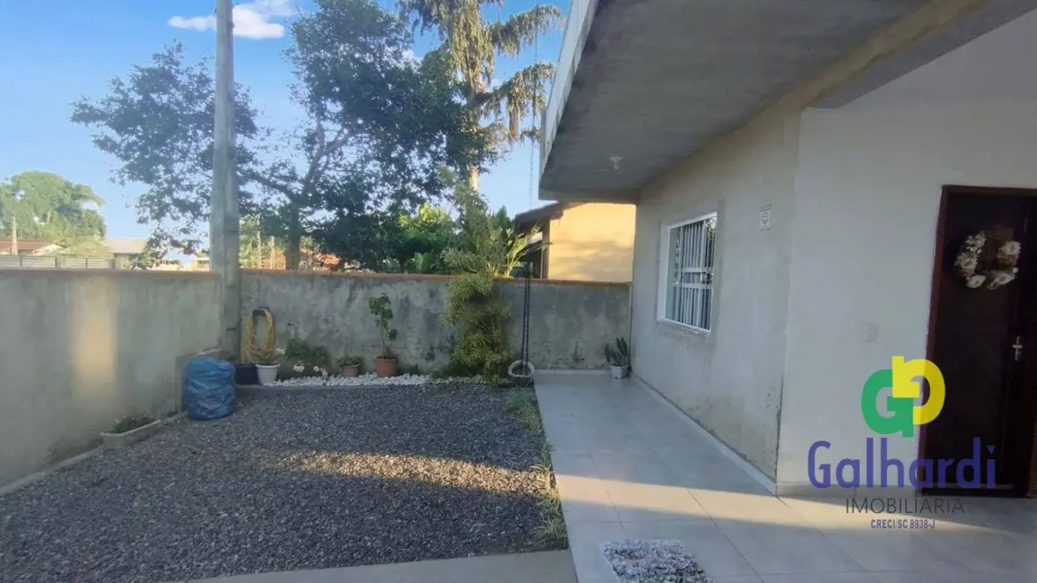 Foto 5 de Sobrado com 3 quartos à venda, 192m2 em Itapoa - SC