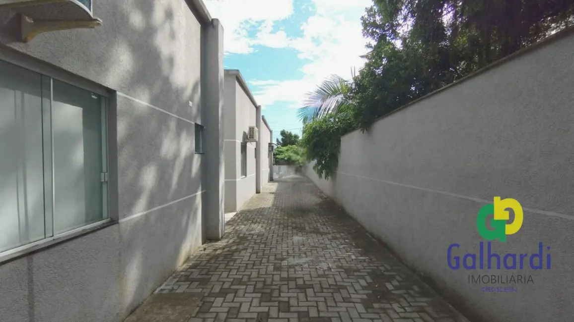 Casa com 2 quartos à venda, 105m2 em Itapoa - SC - imagem 3 Foto 3 de Casa com 2 quartos à venda, 105m2 em Itapoa - SC