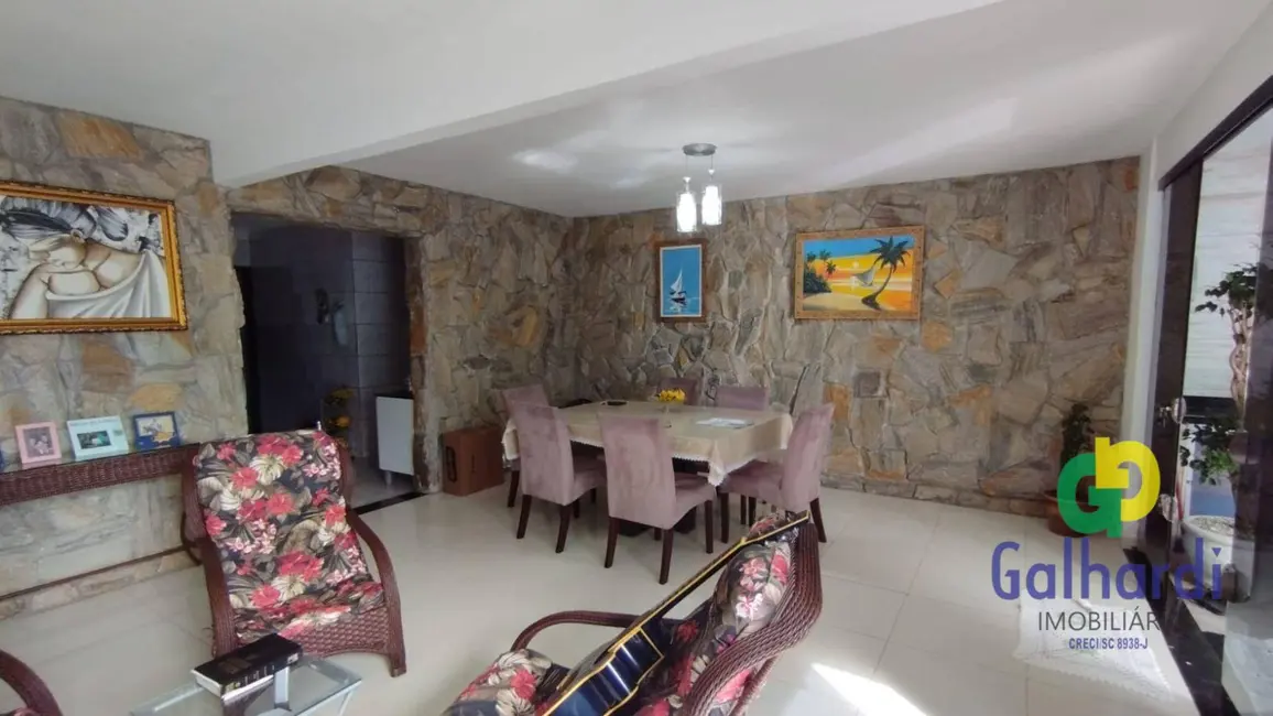 Foto 13 de Sobrado à venda em Itapoa - SC