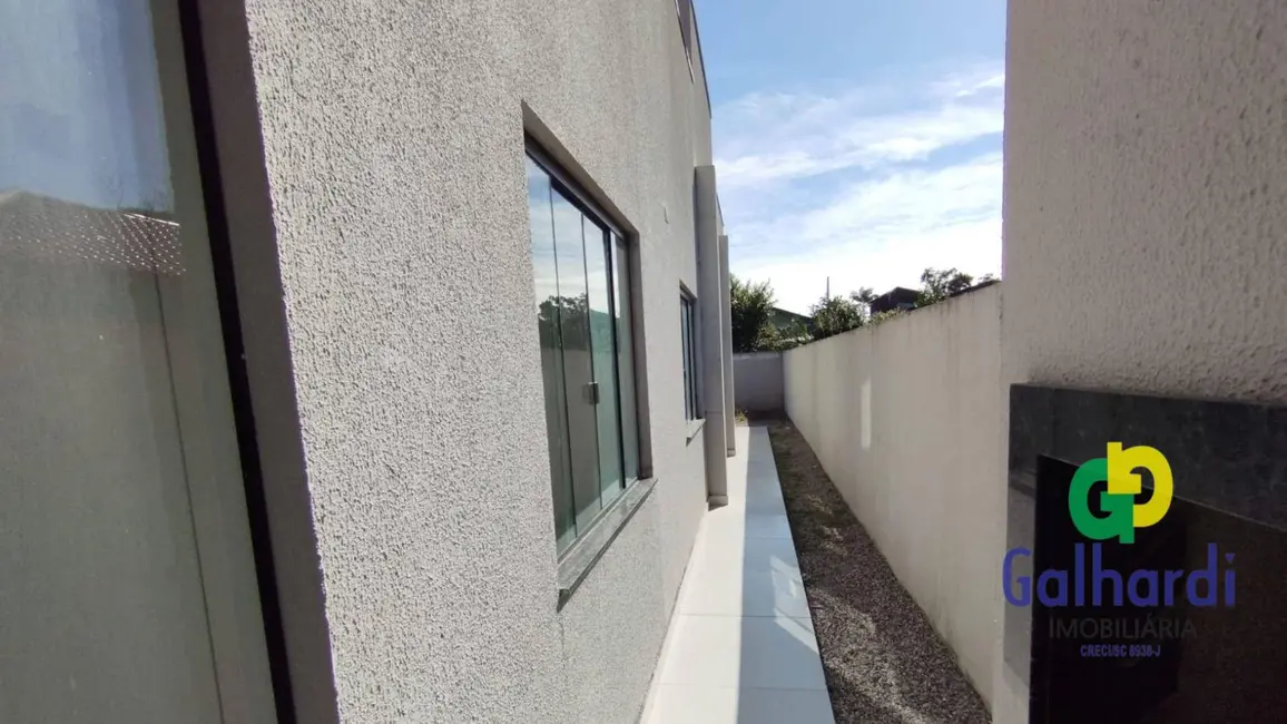 Foto 6 de Casa com 3 quartos à venda, 187m2 em Itapoa - SC