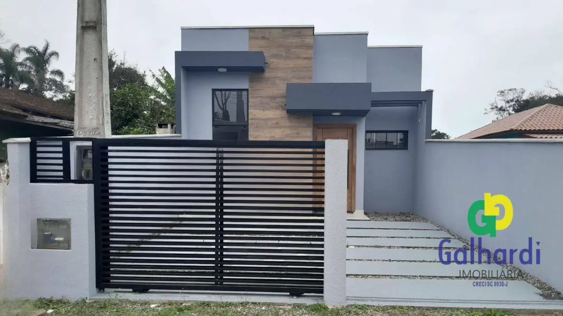 Foto 2 de Casa com 3 quartos à venda, 187m2 em Itapoa - SC