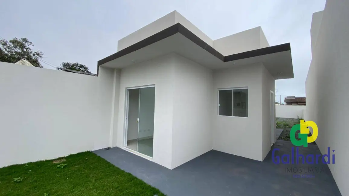 Foto 2 de Casa com 2 quartos à venda, 180m2 em Itapoa - SC