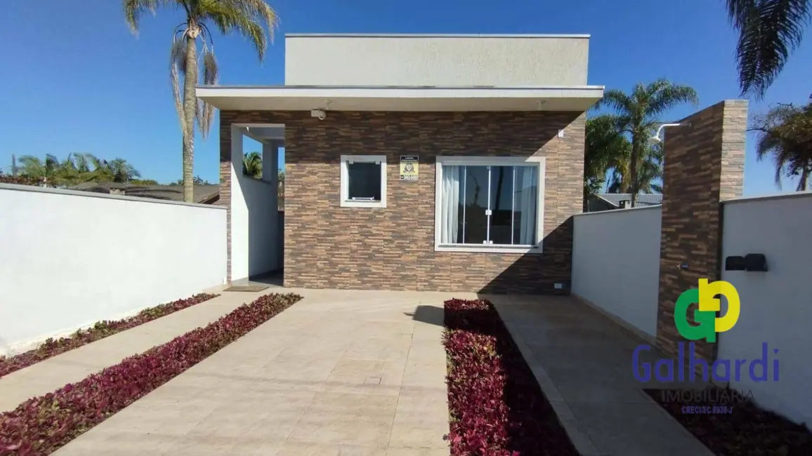 Foto 2 de Casa com 3 quartos à venda, 180m2 em Itapoa - SC