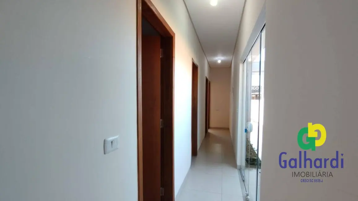 Foto 9 de Casa com 3 quartos à venda, 180m2 em Itapoa - SC