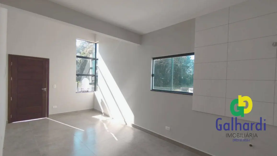 Foto 8 de Casa com 2 quartos à venda, 135m2 em Itapoa - SC