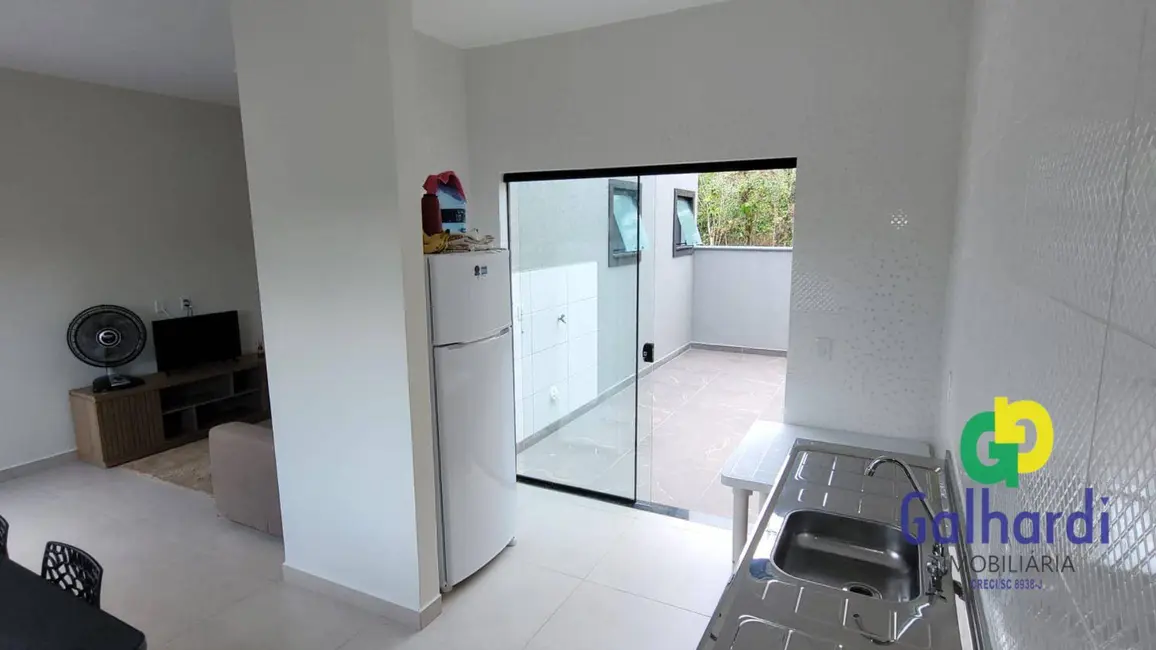 Foto 9 de Casa com 2 quartos à venda, 147m2 em Itapoa - SC