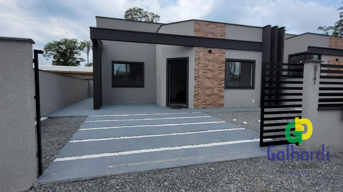 Foto 1 de Casa com 2 quartos à venda, 147m2 em Itapoa - SC