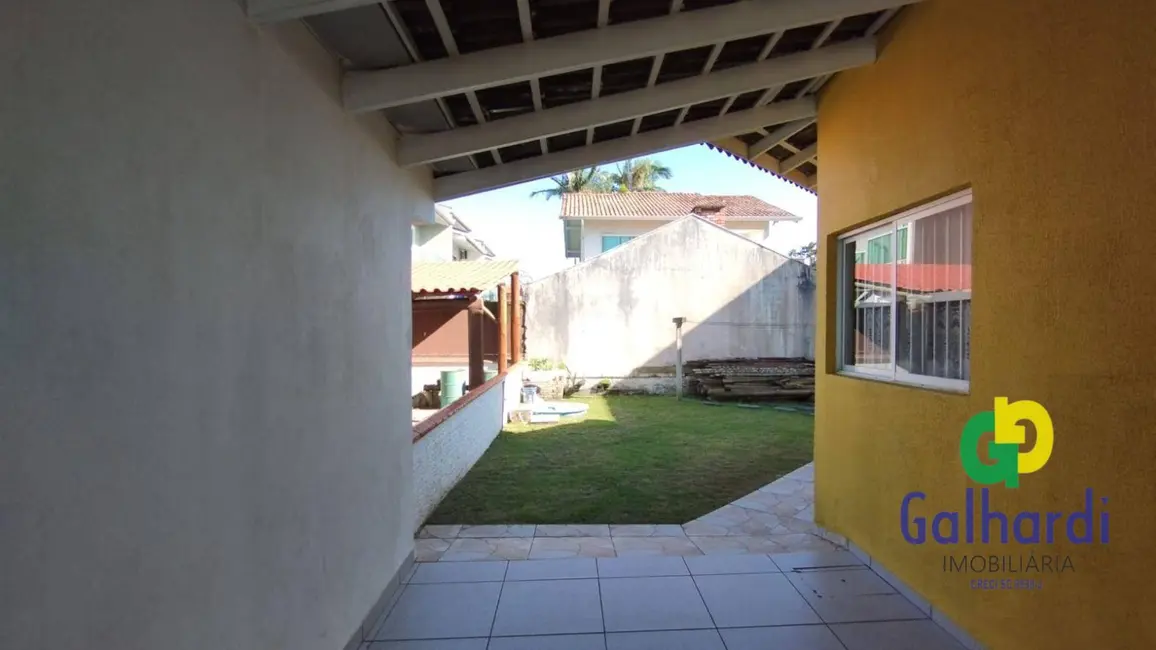 Foto 7 de Sobrado com 3 quartos à venda, 360m2 em Itapoa - SC