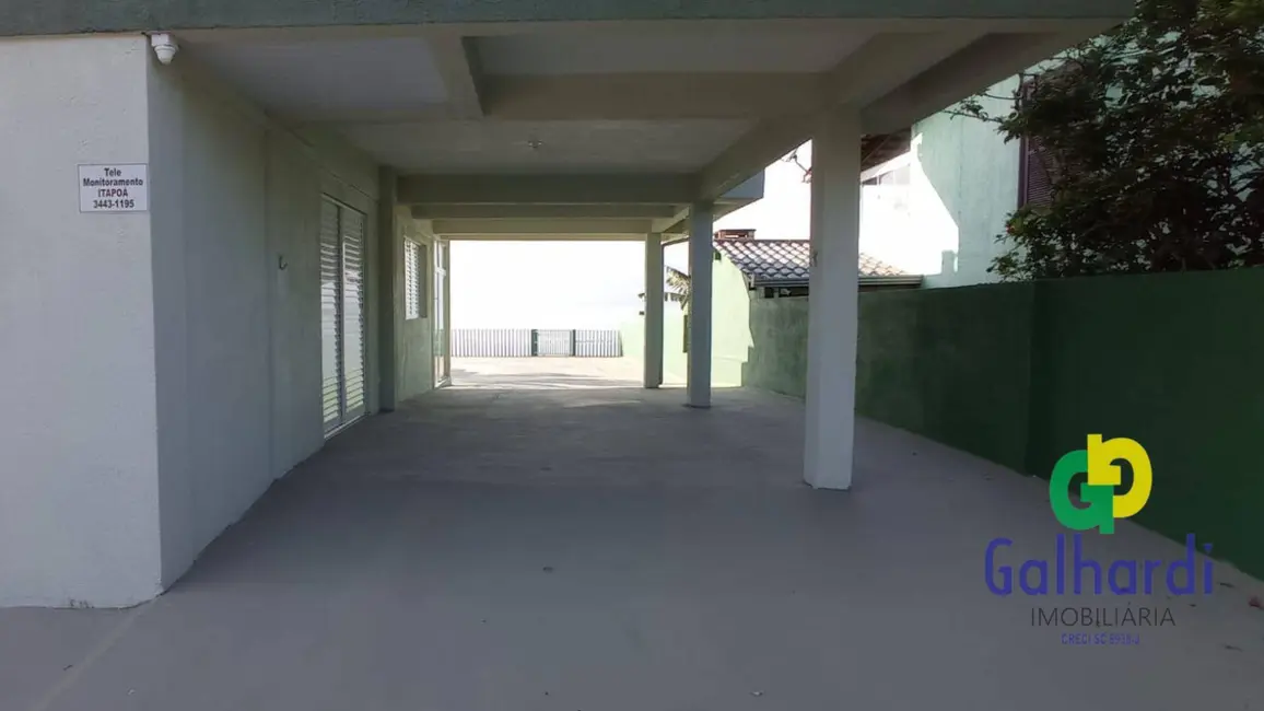 Foto 9 de Sobrado com 6 quartos à venda, 405m2 em Itapoa - SC