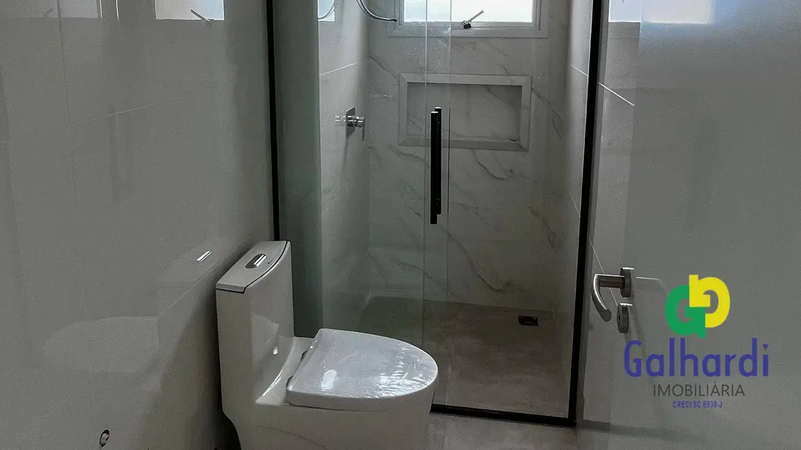 Foto 4 de Apartamento com 4 quartos à venda em Itapoa - SC