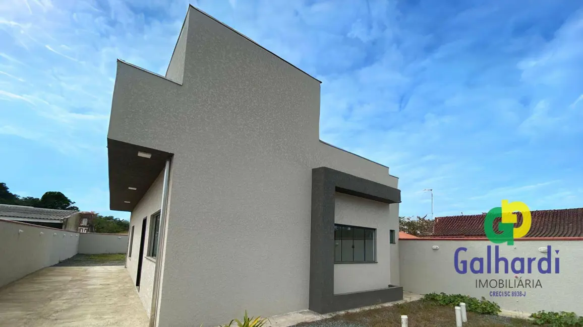 Foto 1 de Casa com 3 quartos à venda, 360m2 em Itapoa - SC