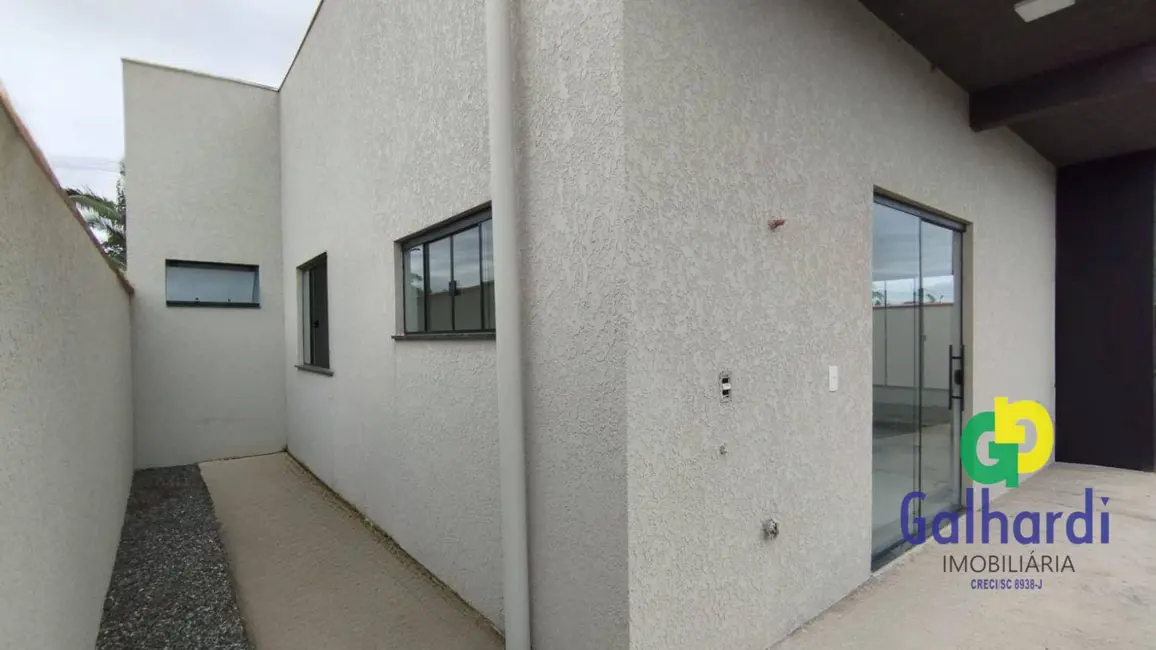 Foto 4 de Casa com 3 quartos à venda, 360m2 em Itapoa - SC