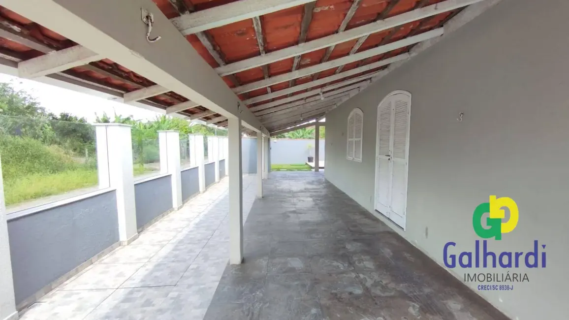 Foto 6 de Casa com 3 quartos à venda, 312m2 em Itapoa - SC