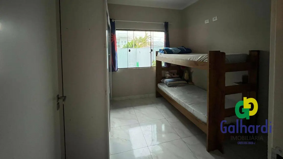 Foto 9 de Casa com 3 quartos à venda, 180m2 em Itapoa - SC