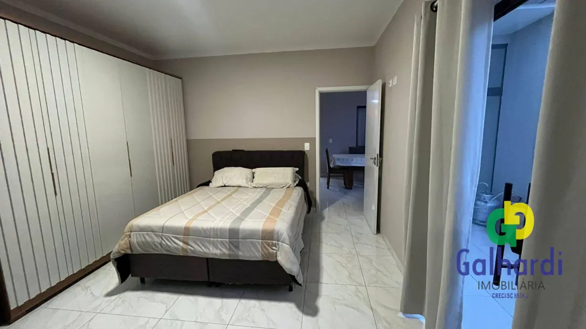 Foto 6 de Casa com 3 quartos à venda, 180m2 em Itapoa - SC