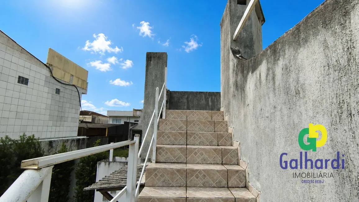 Foto 5 de Casa com 3 quartos à venda, 360m2 em Itapoa - SC
