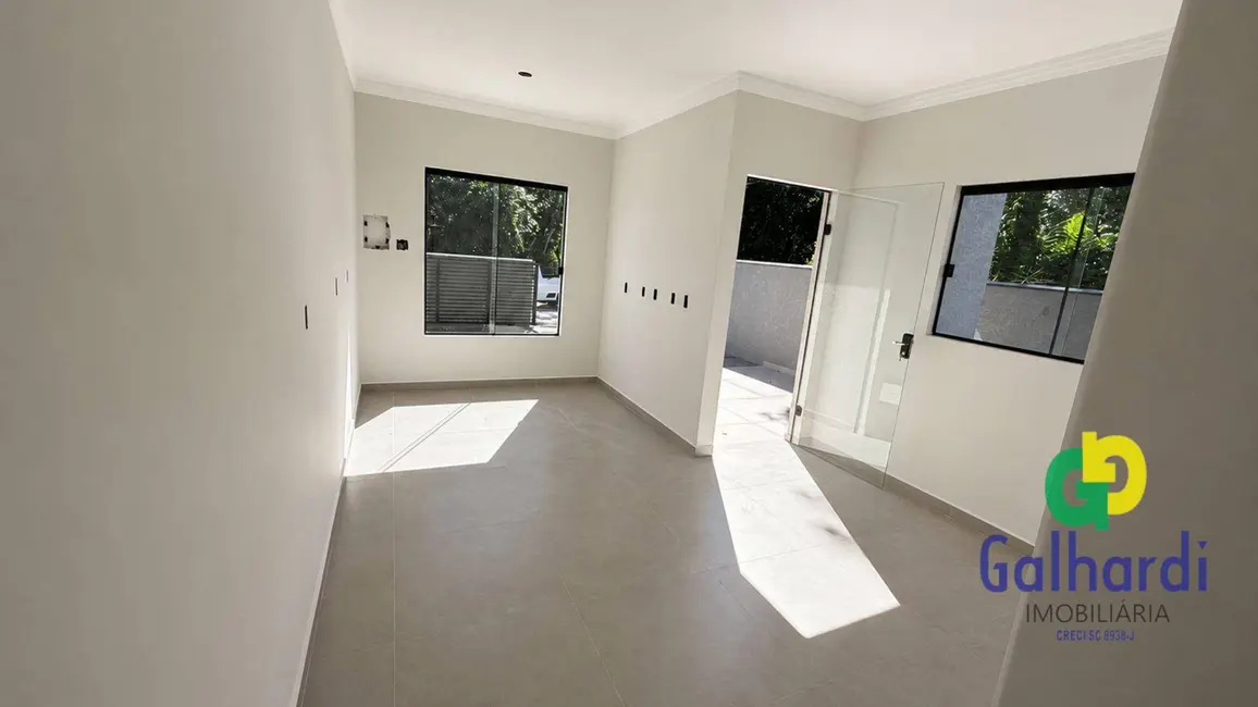 Foto 7 de Casa com 2 quartos à venda, 180m2 em Itapoa - SC