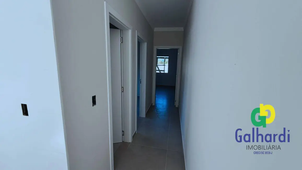 Foto 8 de Casa com 2 quartos à venda, 180m2 em Itapoa - SC