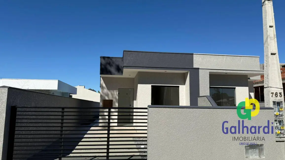 Foto 2 de Casa com 2 quartos à venda, 180m2 em Itapoa - SC