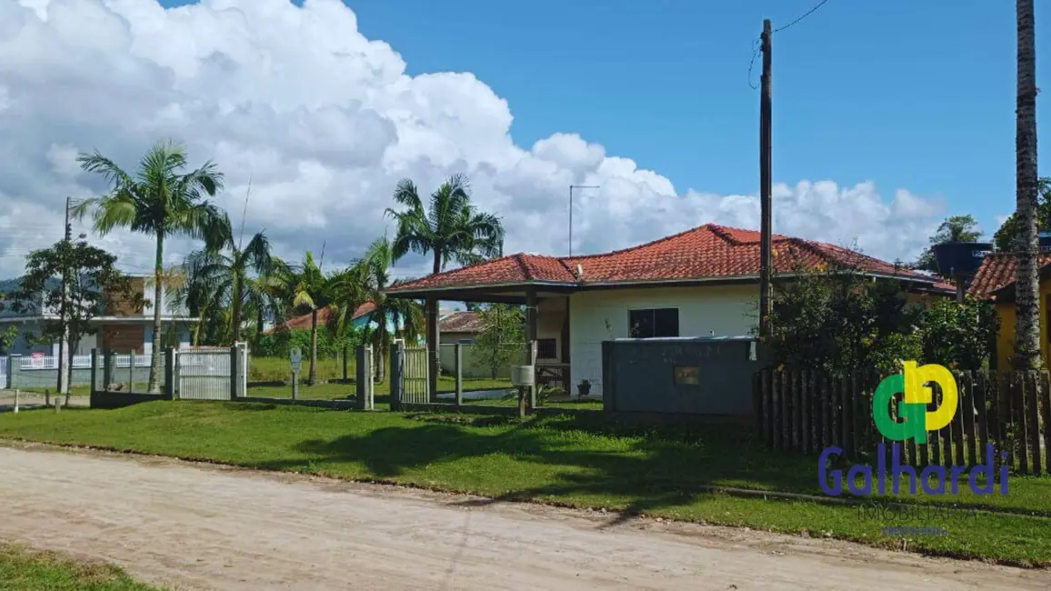Foto 2 de Casa com 3 quartos à venda, 384m2 em Itapoa - SC