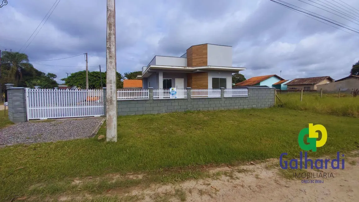 Foto 1 de Casa com 2 quartos à venda, 232m2 em Itapoa - SC