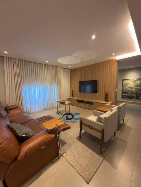 Foto 5 de Casa com 4 quartos à venda e para alugar, 379m2 em Cuiaba - MT