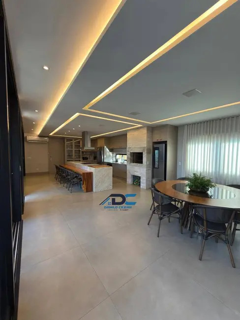 Foto 7 de Casa com 4 quartos à venda e para alugar, 379m2 em Cuiaba - MT