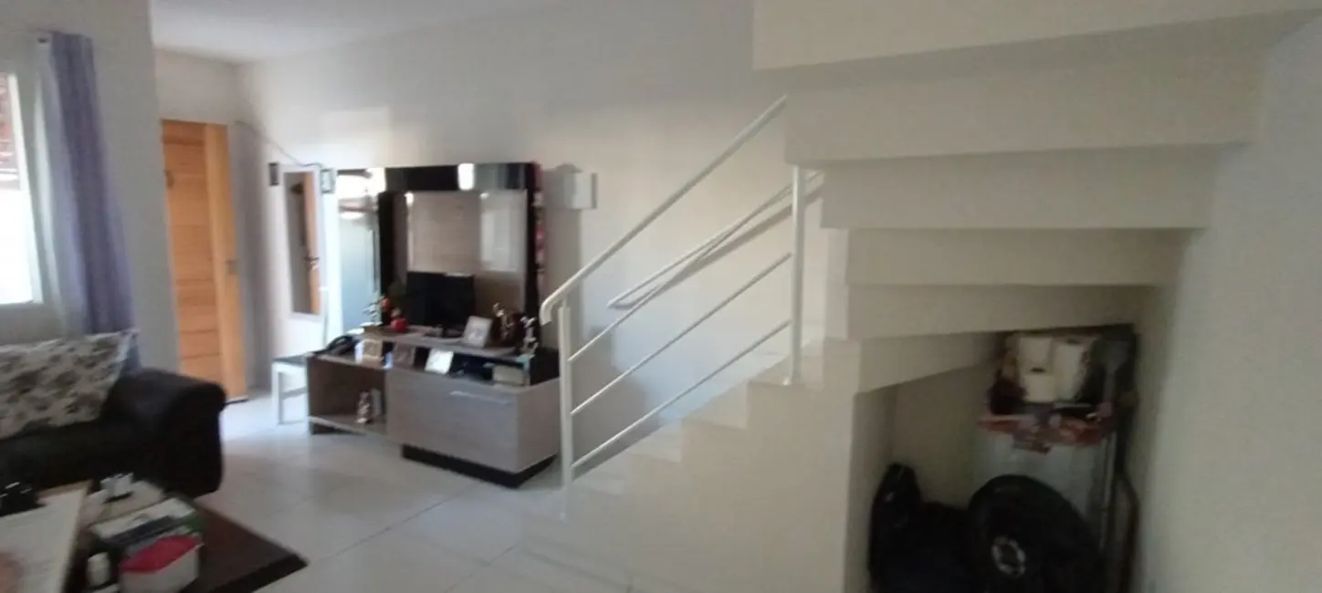 Foto 2 de Sobrado com 2 quartos à venda, 105m2 em Santa Regina, Camboriu - SC