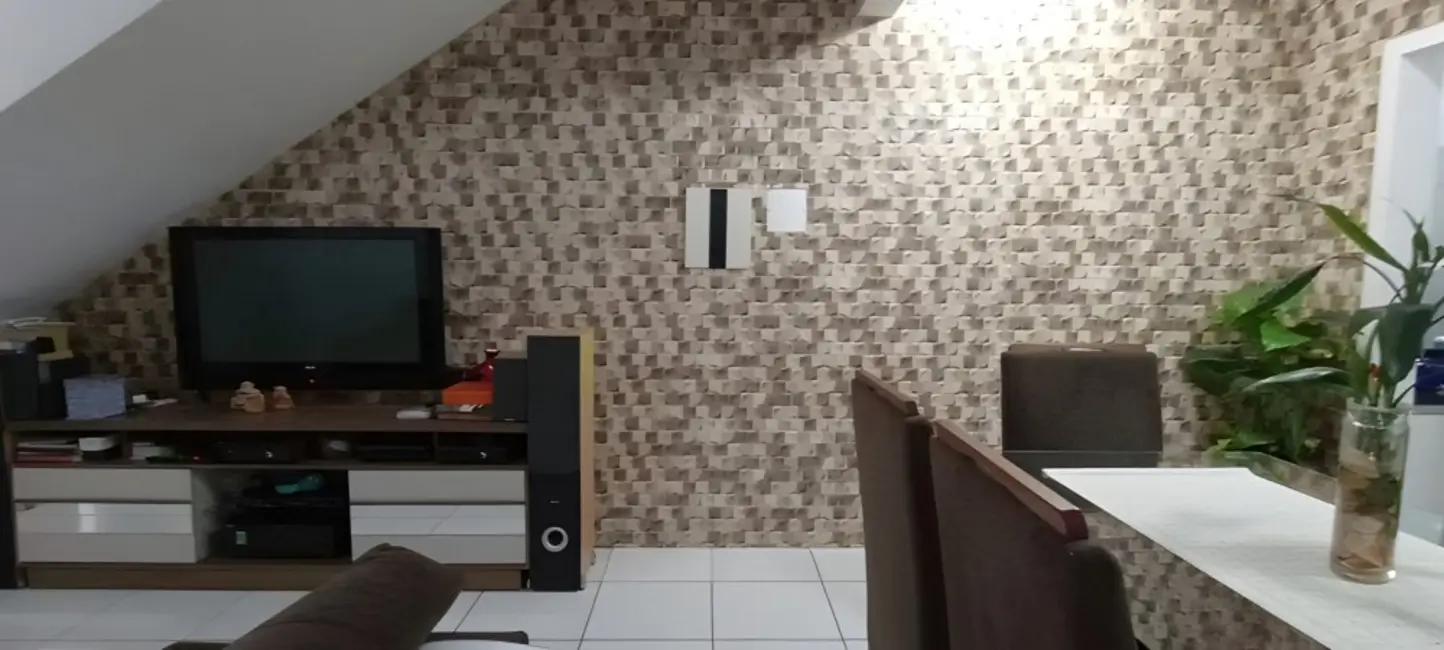 Foto 2 de Sobrado com 2 quartos à venda, 140m2 em Santa Regina, Camboriu - SC
