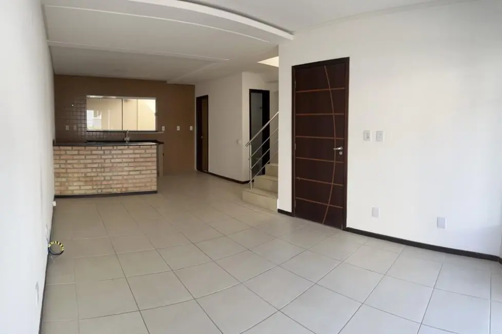 Foto 4 de Sobrado com 2 quartos à venda, 118m2 em Camboriu - SC