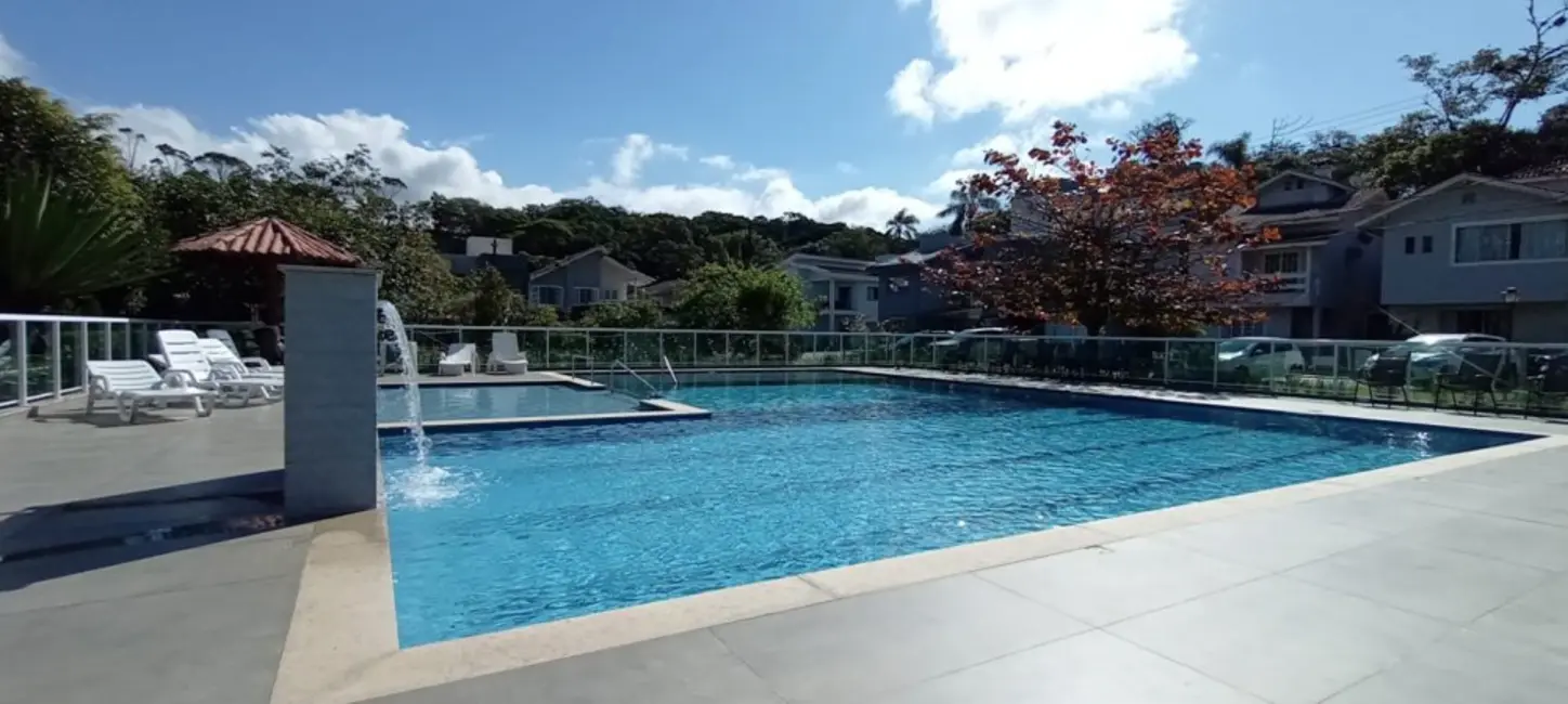 Foto 1 de Sobrado com 2 quartos à venda, 118m2 em Camboriu - SC