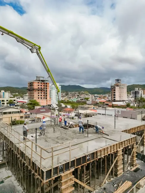 Foto 2 de Apartamento com 2 quartos à venda, 71m2 em Camboriu - SC