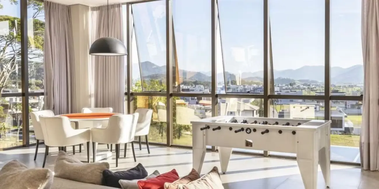 Foto 9 de Casa com 4 quartos à venda, 231m2 em Santa Regina, Camboriu - SC