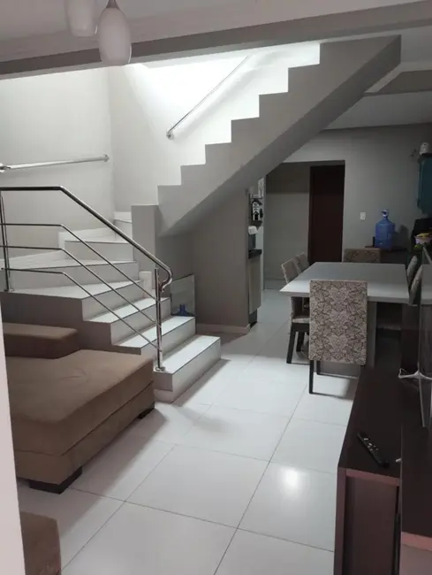 Foto 3 de Sobrado com 3 quartos à venda, 75m2 em Santa Regina, Camboriu - SC