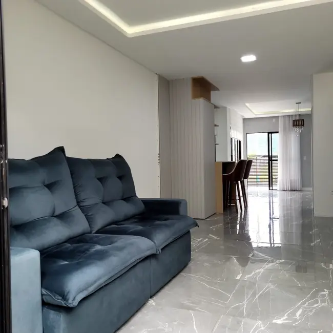 Foto 1 de Sobrado com 3 quartos à venda, 185m2 em Rio Pequeno, Camboriu - SC