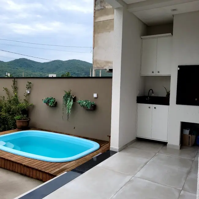 Foto 7 de Sobrado com 3 quartos à venda, 185m2 em Rio Pequeno, Camboriu - SC