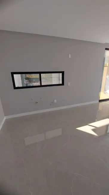 Foto 9 de Sobrado com 3 quartos à venda, 187m2 em Rio Pequeno, Camboriu - SC