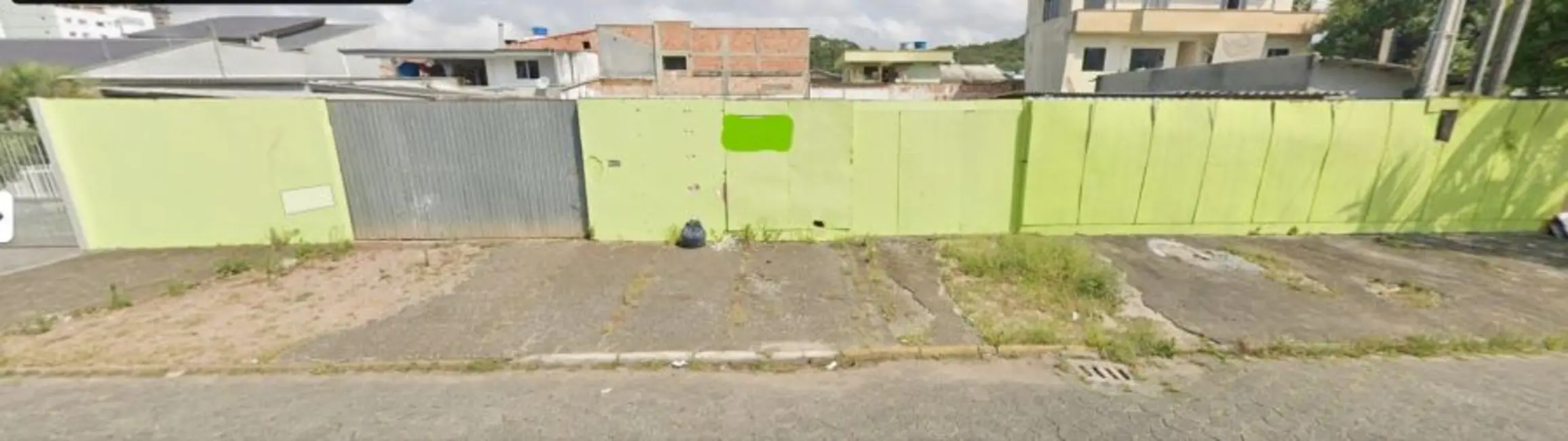 Foto 1 de Terreno / Lote à venda, 312m2 em Camboriu - SC