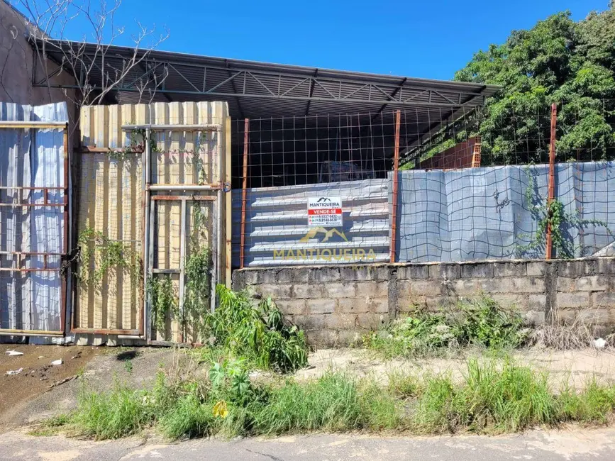 Foto 1 de Armazém / Galpão à venda, 297m2 em Espirito Santo Do Pinhal - SP