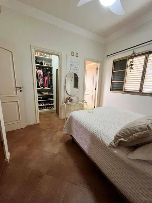 Foto 2 de Casa com 5 quartos à venda, 375m2 em Espirito Santo Do Pinhal - SP