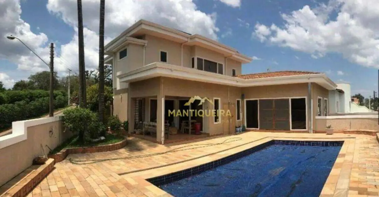 Foto 1 de Casa com 5 quartos à venda, 375m2 em Espirito Santo Do Pinhal - SP
