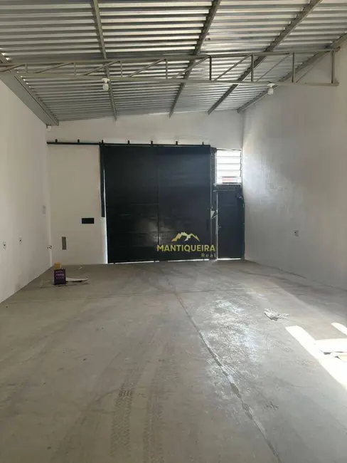 Armazém / Galpão para alugar, 250m2 em Centro, Espirito Santo Do Pinhal - SP - imagem 6 Foto 6 de Armazém / Galpão para alugar, 250m2 em Centro, Espirito Santo Do Pinhal - SP