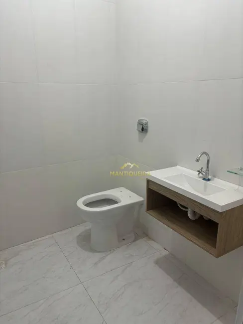 Armazém / Galpão para alugar, 250m2 em Centro, Espirito Santo Do Pinhal - SP - imagem 3 Foto 3 de Armazém / Galpão para alugar, 250m2 em Centro, Espirito Santo Do Pinhal - SP