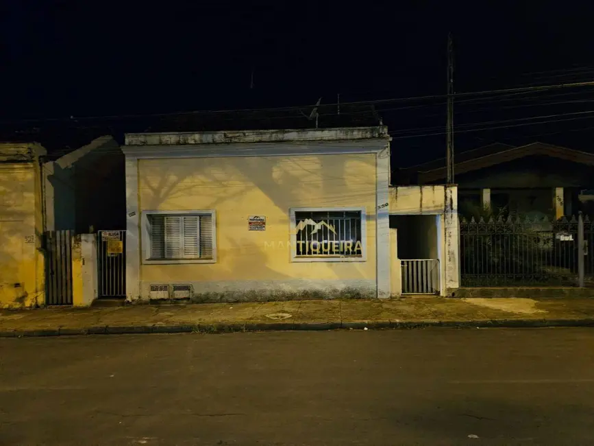 Foto 2 de Casa com 2 quartos para alugar, 150m2 em Centro, Espirito Santo Do Pinhal - SP