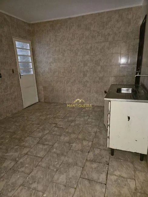 Foto 2 de Casa com 2 quartos para alugar, 250m2 em Centro, Espirito Santo Do Pinhal - SP