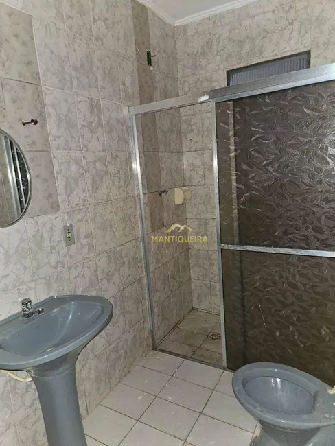 Casa com 2 quartos para alugar, 250m2 em Centro, Espirito Santo Do Pinhal - SP - imagem 6 Foto 6 de Casa com 2 quartos para alugar, 250m2 em Centro, Espirito Santo Do Pinhal - SP